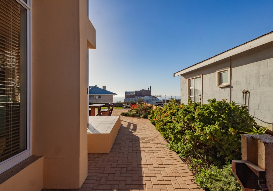 3 Bedroom Property for Sale in Strandfontein Western Cape